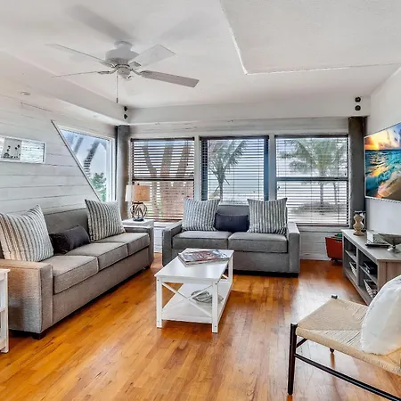 Villa Sunset Beach House - All